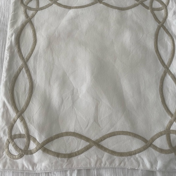 1 white Williams And Sanoma pillow case20 1/2 X21 - Picture 8 of 9